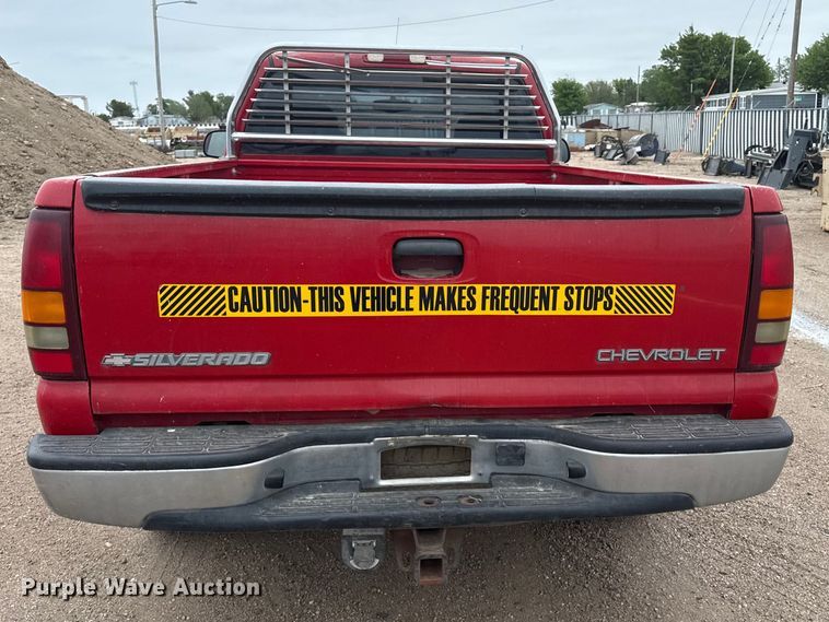 image for item DS6826 2002 Chevrolet Silverado 1500 pickup truck