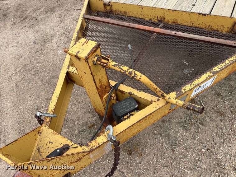 image for item DS6828 1994 Belshe WB2 equipment trailer