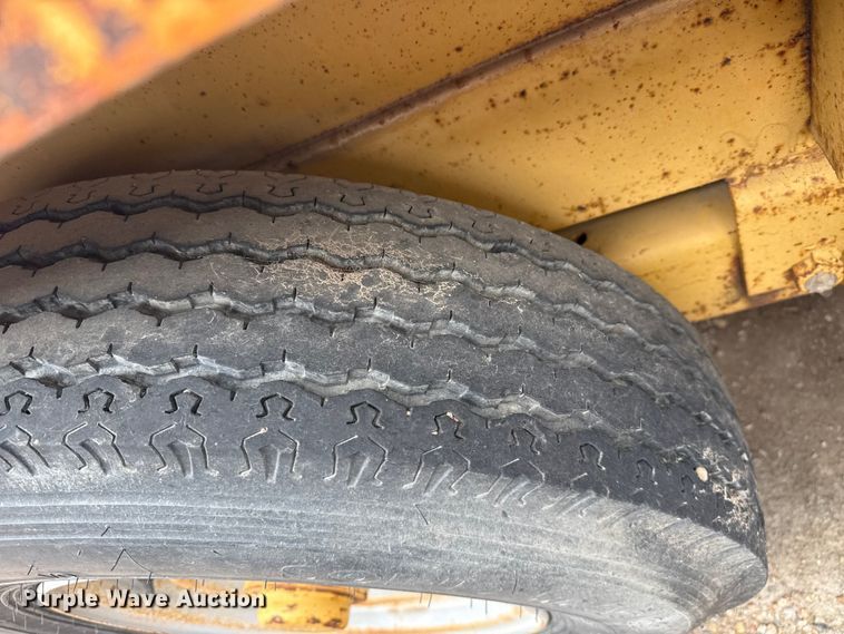 image for item DS6828 1994 Belshe WB2 equipment trailer