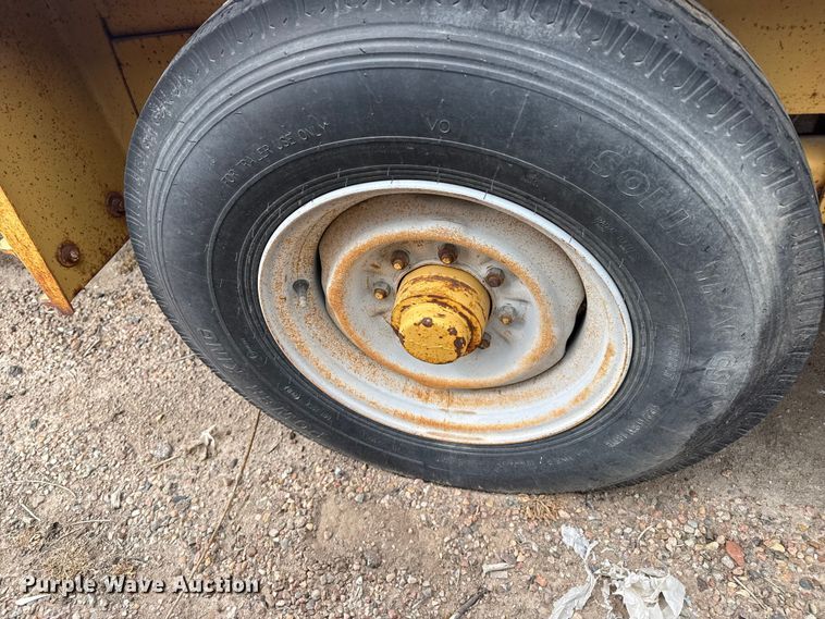 image for item DS6828 1994 Belshe WB2 equipment trailer