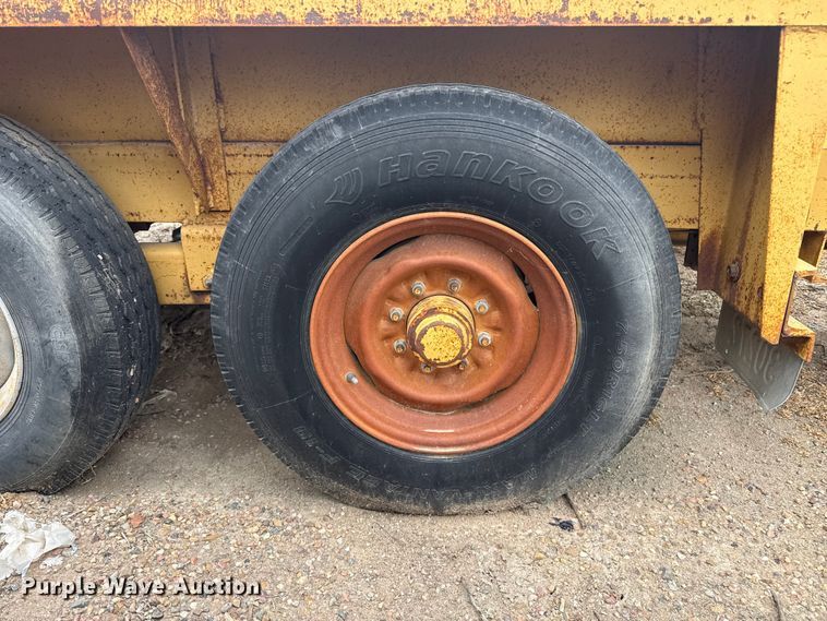 image for item DS6828 1994 Belshe WB2 equipment trailer