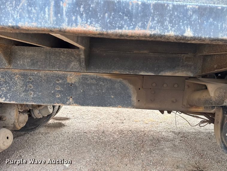 image for item DS6829 2002 International 2554 dump truck