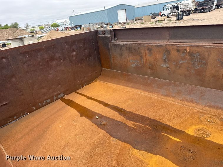 image for item DS6829 2002 International 2554 dump truck