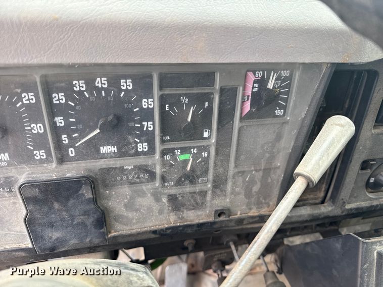 image for item DS6829 2002 International 2554 dump truck