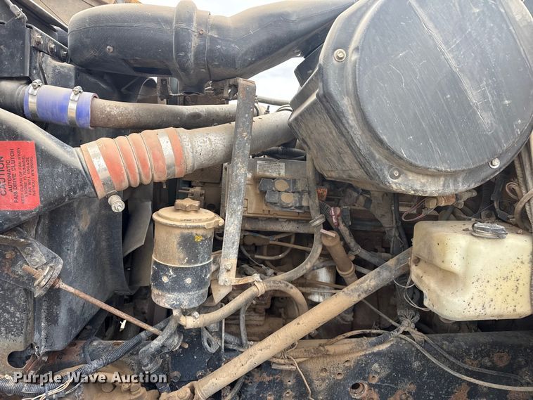 image for item DS6829 2002 International 2554 dump truck