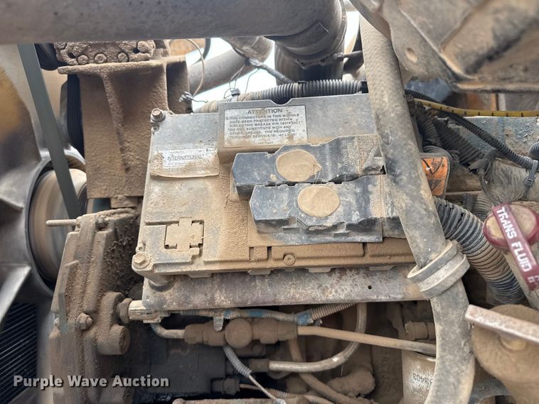 image for item DS6829 2002 International 2554 dump truck