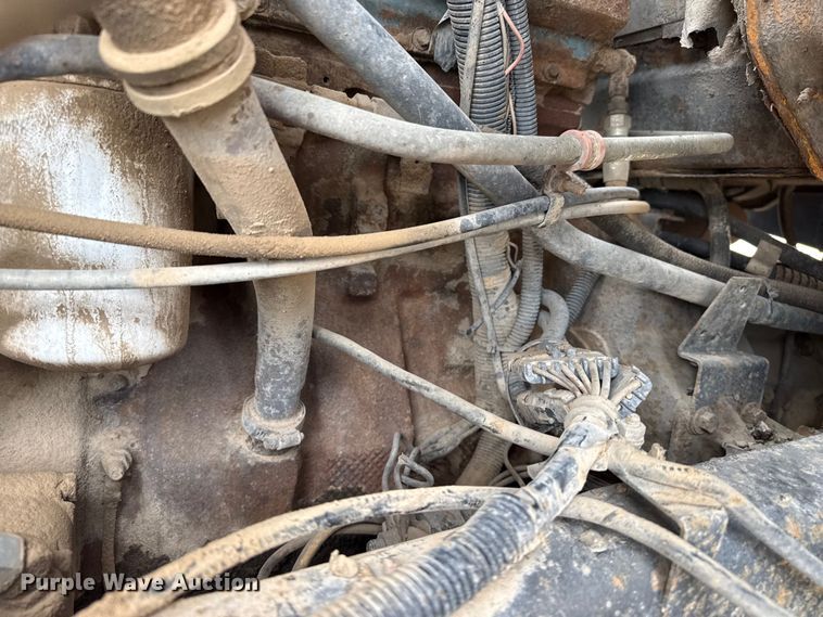 image for item DS6829 2002 International 2554 dump truck