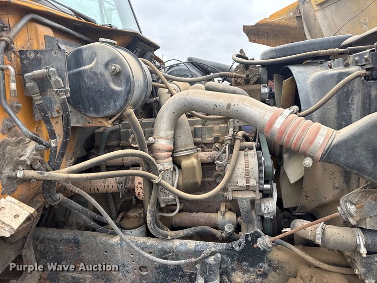 image for item DS6829 2002 International 2554 dump truck