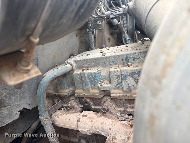 image for item DS6829 2002 International 2554 dump truck