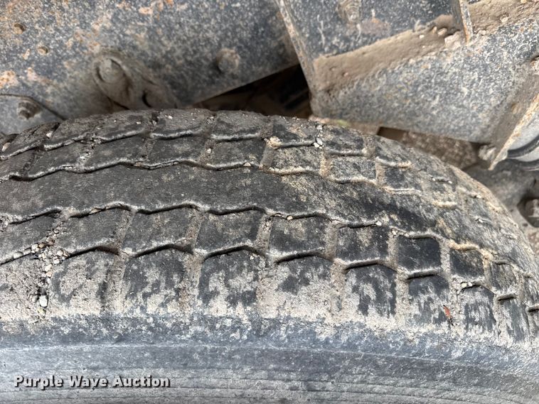 image for item DS6829 2002 International 2554 dump truck