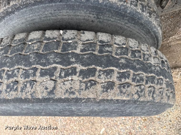 image for item DS6829 2002 International 2554 dump truck