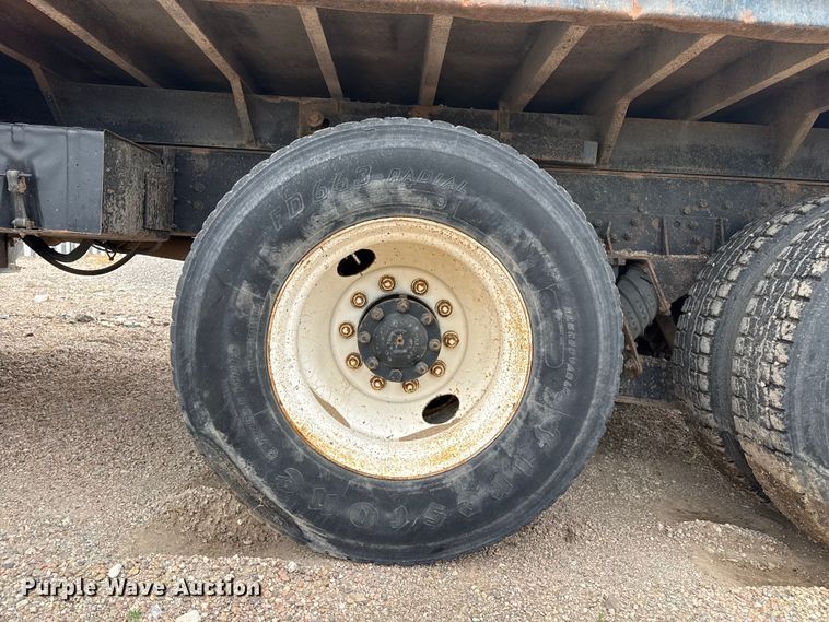 image for item DS6829 2002 International 2554 dump truck