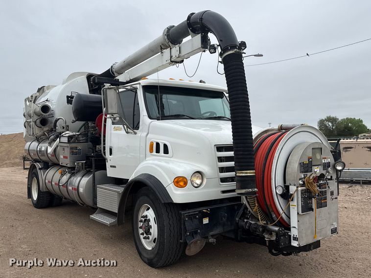image for item DS6830 2007 Sterling L7500 sewer jetter truck