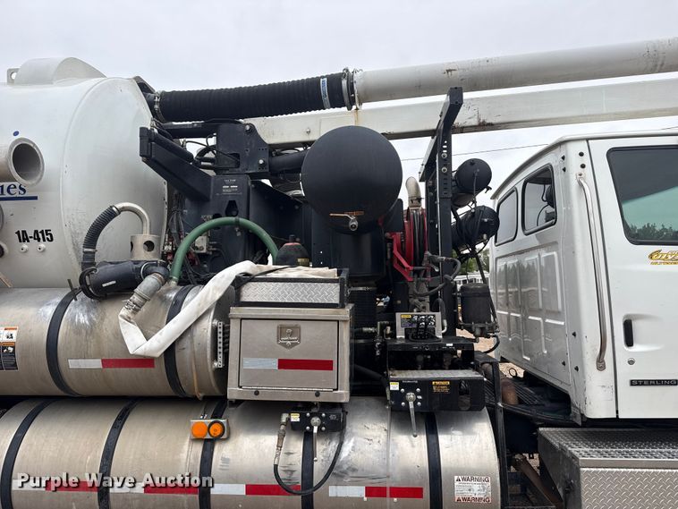 image for item DS6830 2007 Sterling L7500 sewer jetter truck
