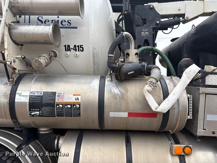 image for item DS6830 2007 Sterling L7500 sewer jetter truck