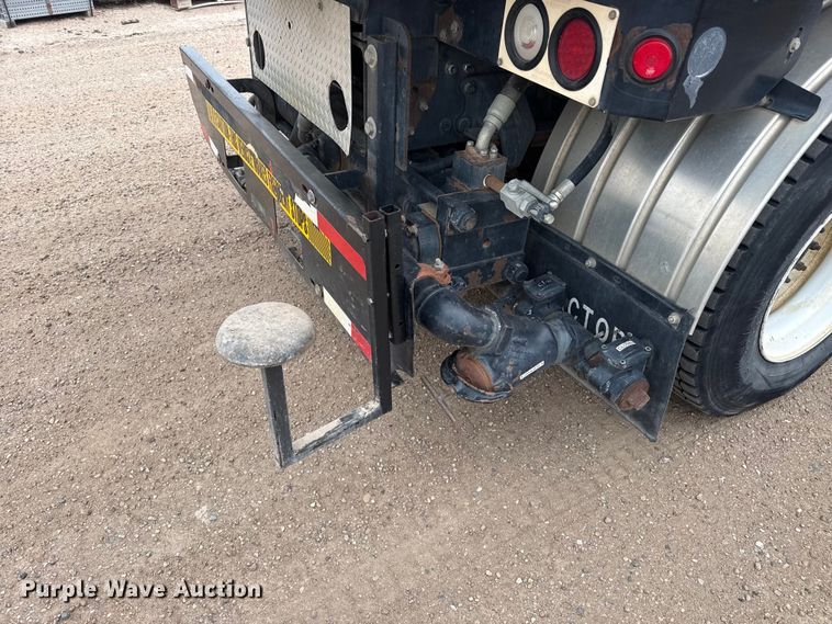 image for item DS6830 2007 Sterling L7500 sewer jetter truck