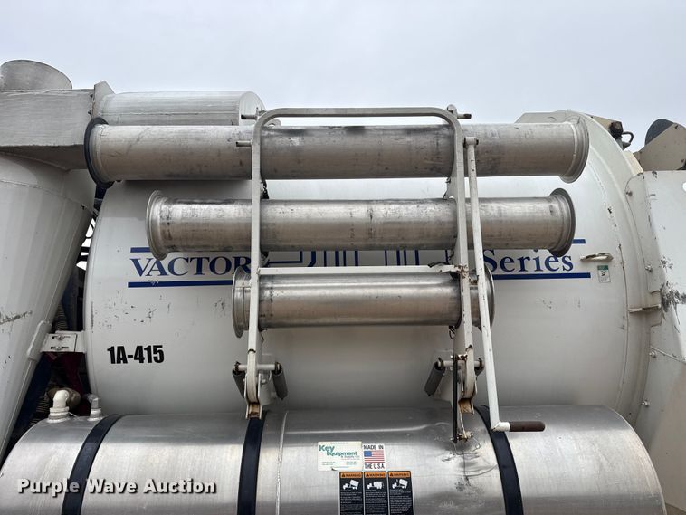 image for item DS6830 2007 Sterling L7500 sewer jetter truck
