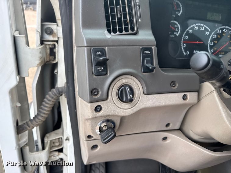 image for item DS6830 2007 Sterling L7500 sewer jetter truck