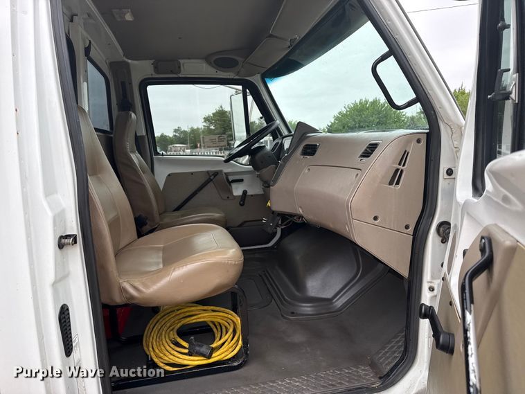 image for item DS6830 2007 Sterling L7500 sewer jetter truck