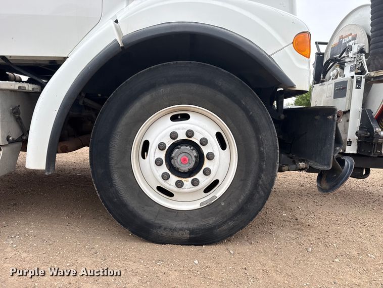 image for item DS6830 2007 Sterling L7500 sewer jetter truck