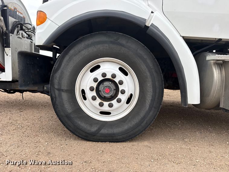 image for item DS6830 2007 Sterling L7500 sewer jetter truck