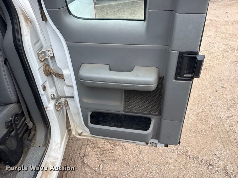image for item DS6834 2007 Ford F150 Ext. Cab pickup truck