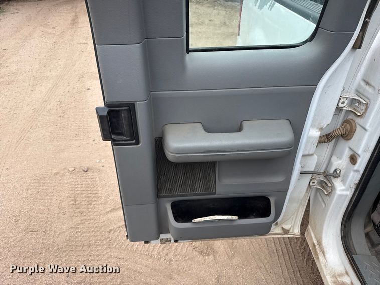 image for item DS6834 2007 Ford F150 Ext. Cab pickup truck
