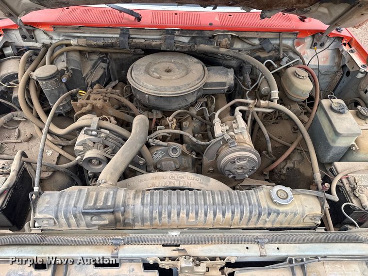 image for item DS6835 1991 Ford F450 Super Duty dump truck
