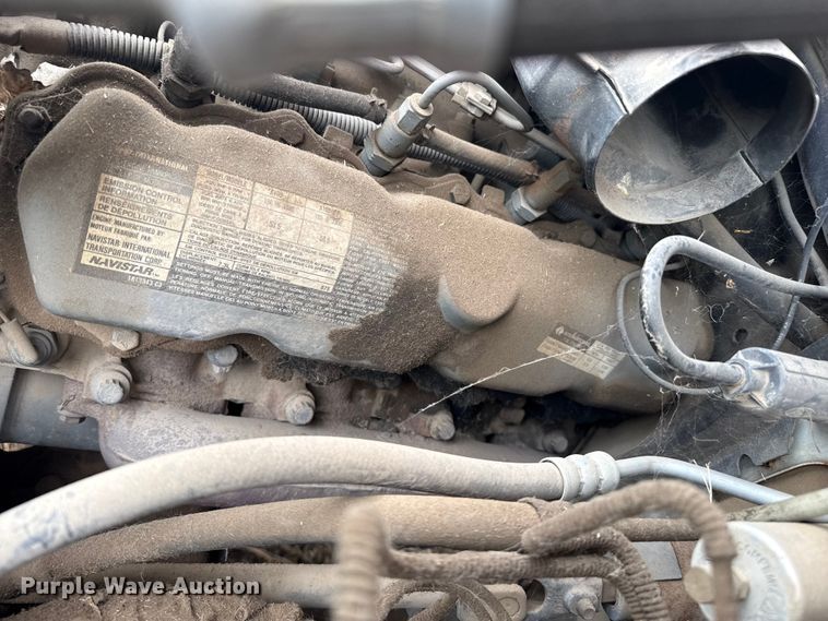 image for item DS6835 1991 Ford F450 Super Duty dump truck