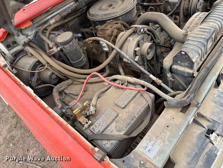 image for item DS6835 1991 Ford F450 Super Duty dump truck