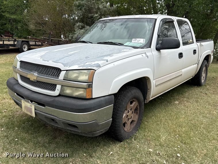 image for item DS6838 2005 Chevrolet Silverado 1500 Crew Cab pickup truck