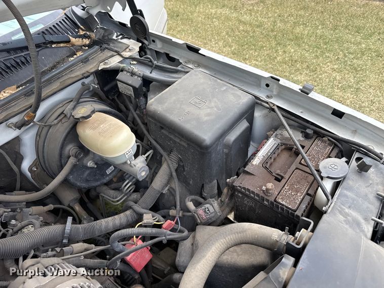 image for item DS6838 2005 Chevrolet Silverado 1500 Crew Cab pickup truck