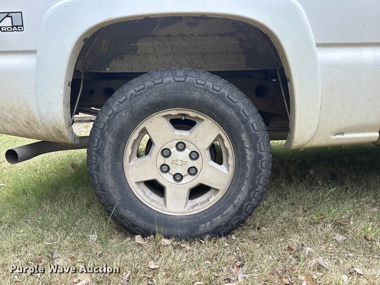 image for item DS6838 2005 Chevrolet Silverado 1500 Crew Cab pickup truck