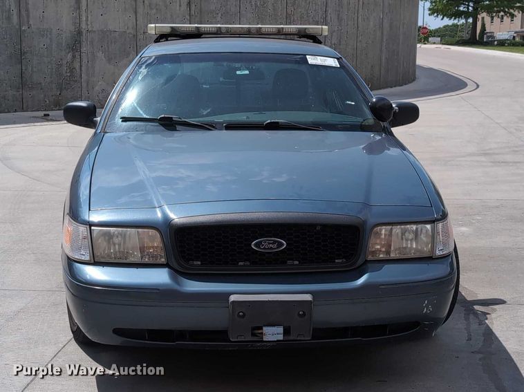 image for item DT1754 2009 Ford Crown Victoria Police Interceptor 