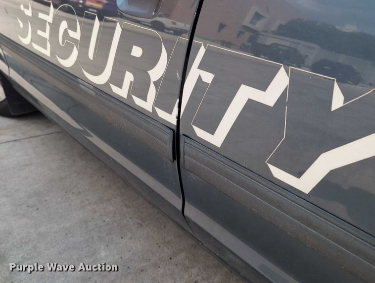 image for item DT1754 2009 Ford Crown Victoria Police Interceptor 
