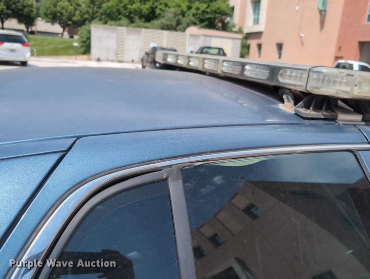 image for item DT1754 2009 Ford Crown Victoria Police Interceptor 