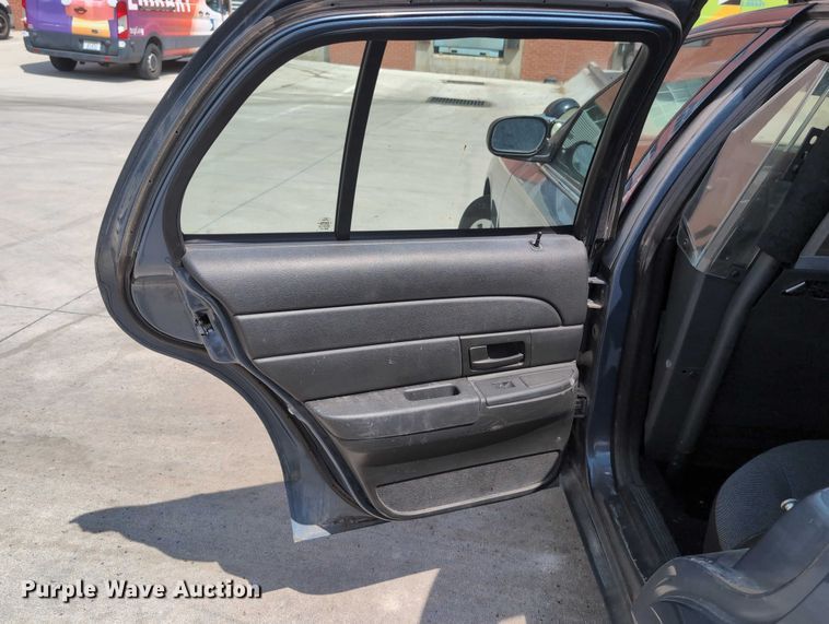 image for item DT1754 2009 Ford Crown Victoria Police Interceptor 