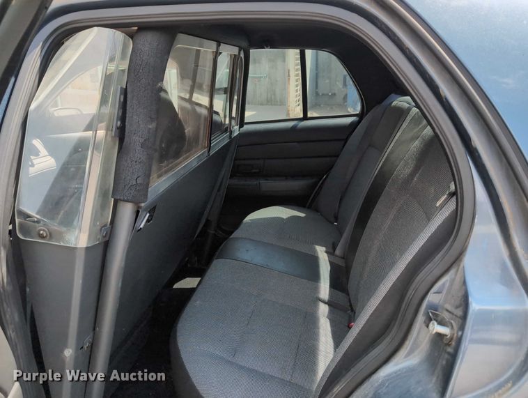 image for item DT1754 2009 Ford Crown Victoria Police Interceptor 