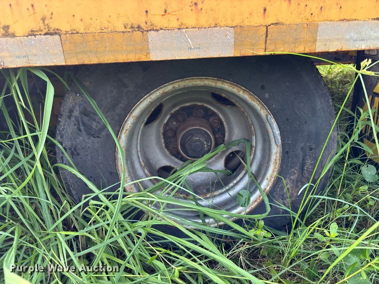image for item DU6251 2003 Rolls Rite equipment trailer