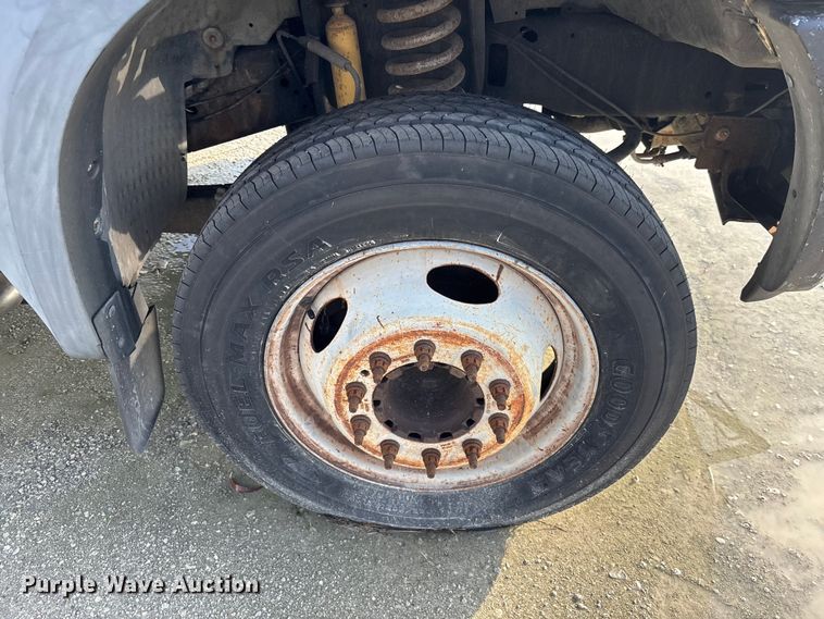 image for item DU6253 2007 Ford F550 utility / service truck