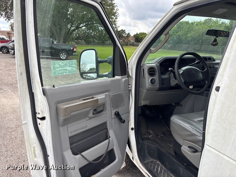 image for item DU6259 2009 Ford E250 van