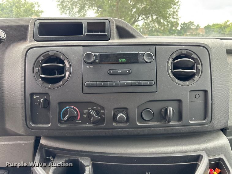 image for item DU6259 2009 Ford E250 van