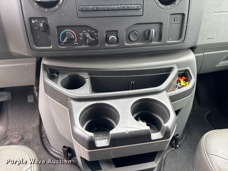 image for item DU6259 2009 Ford E250 van