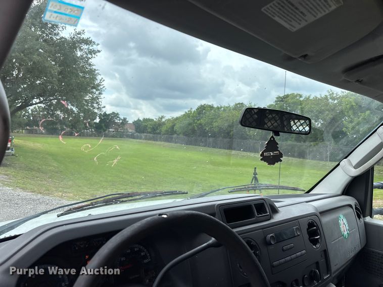 image for item DU6259 2009 Ford E250 van