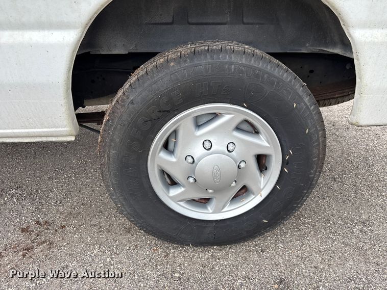 image for item DU6259 2009 Ford E250 van