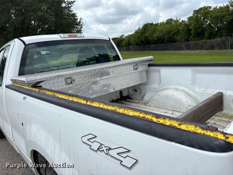 image for item DU6260 2006 Ford F150 pickup truck