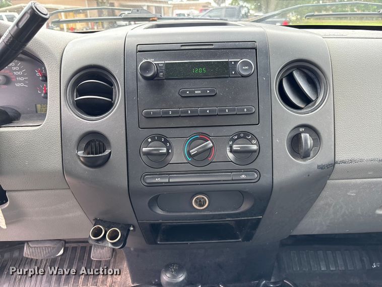 image for item DU6260 2006 Ford F150 pickup truck