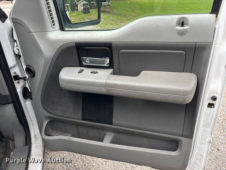 image for item DU6260 2006 Ford F150 pickup truck