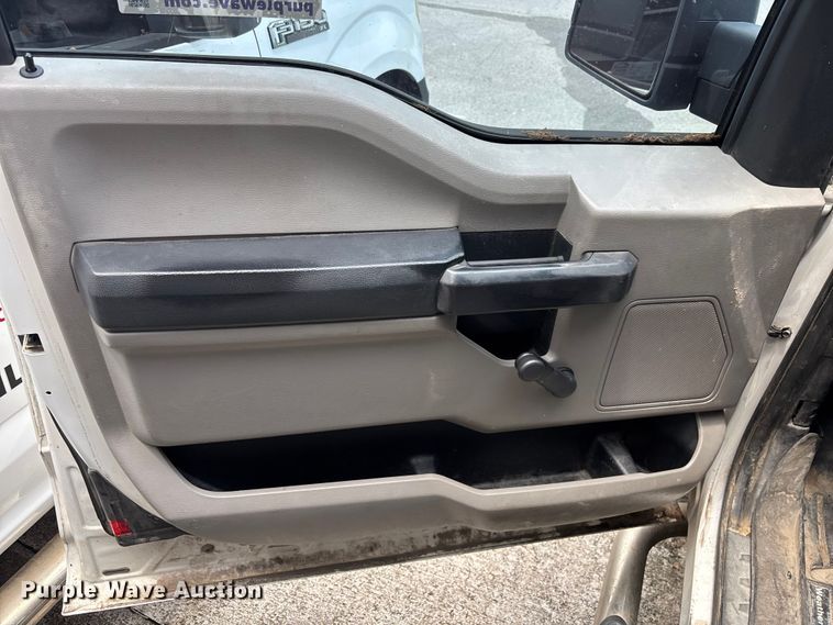image for item DU6262 2016 Ford F150 Ext. Cab pickup truck