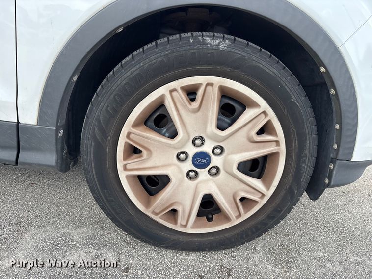 image for item DU6268 2014 Ford Escape SUV
